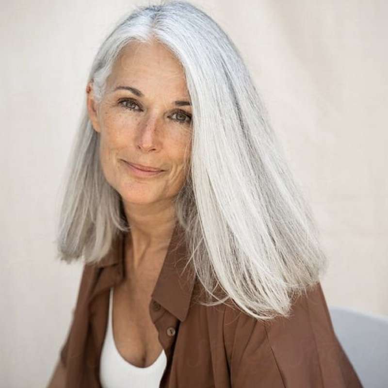 tóc ngắn cho phụ nữ tuổi 60