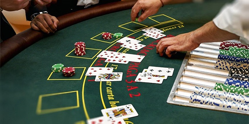 Các hành động trong vòng cược của bài Poker