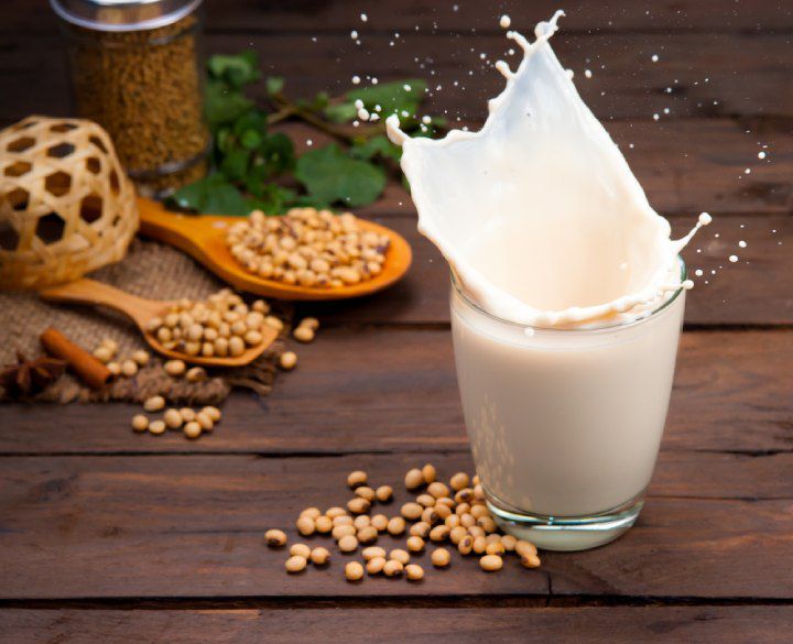 uống sữa đậu nành có tăng vòng 1 không
