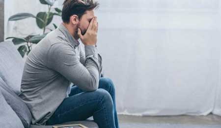 11 dấu hiệu chồng vẫn nhớ người yêu cũ và cách xử lý chị em cần biết