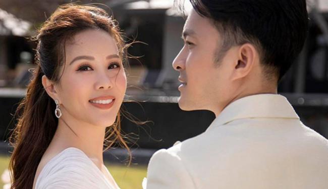 Hoa hậu Thu Hoài ly hôn chồng kém tuổi sau 7 năm bên nhau