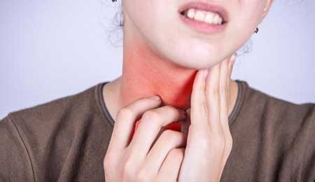 14 Mẹo chữa viêm amidan hốc mủ hết đau họng hôi miệng nhanh chóng